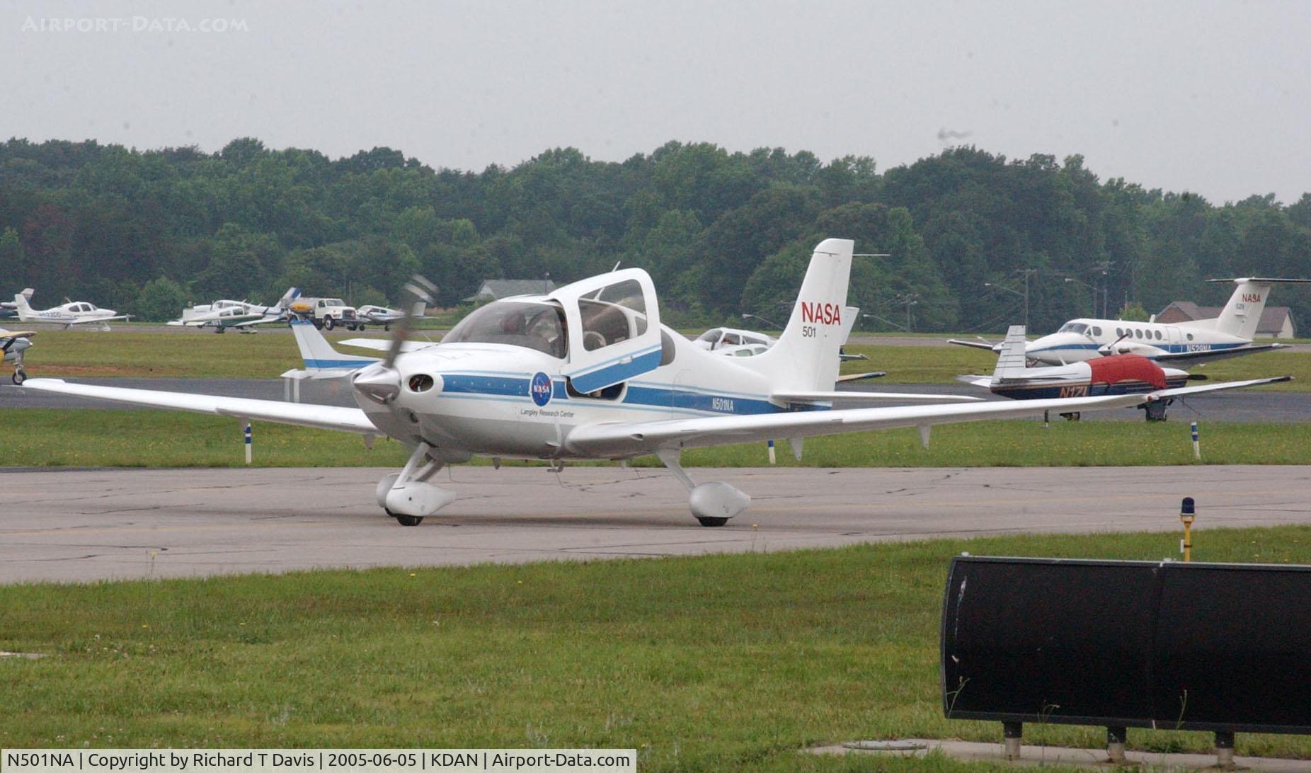 N501NA, 2001 Cirrus SR22 C/N 0012, 2001 Cirrus SR22 in Danville Va.