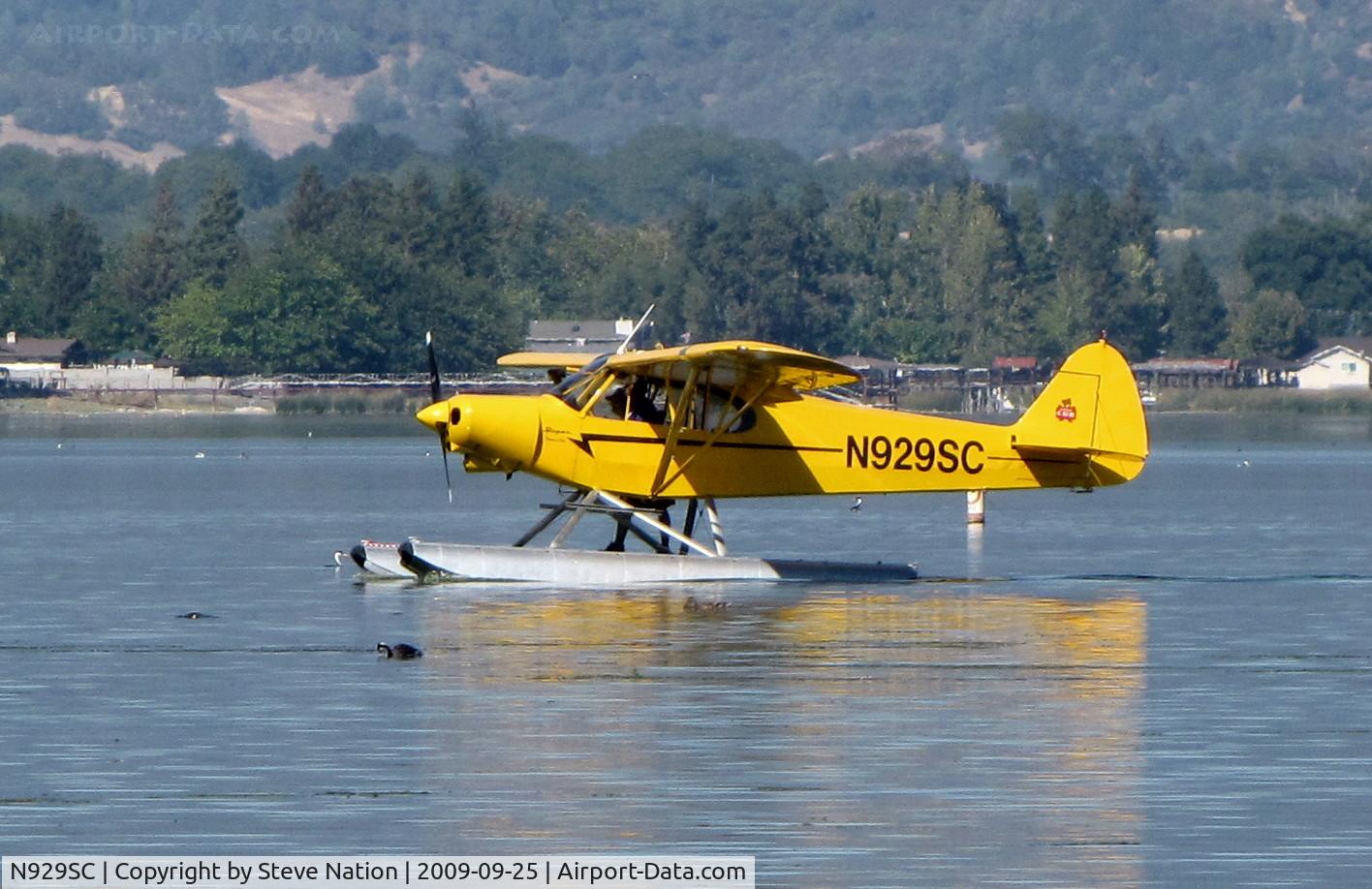 N929SC, 1978 Piper PA-18-150 Super Cub C/N 18-7909002, Float-equipped 1978 Piper PA-18-150 taxiing through the birds on Clear Lake near Lakeport, CA
