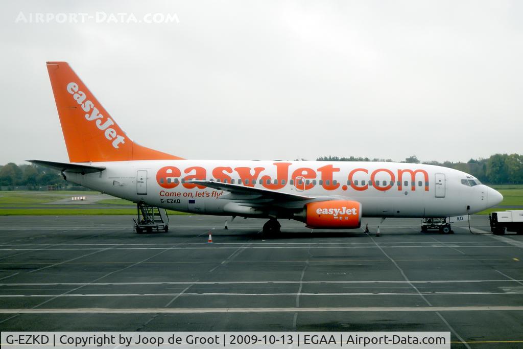 G-EZKD, 2004 Boeing 737-73V C/N 32425, on the Belfast Intl flightline
