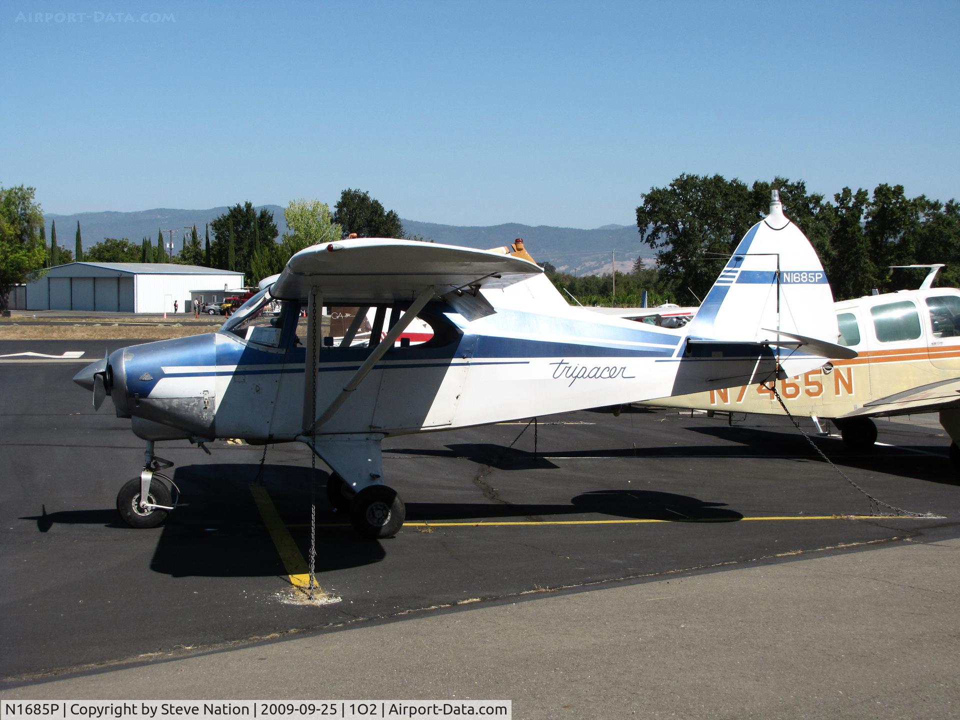 N1685P, 1954 Piper PA-22-150 Tri-Pacer C/N 22-2471, 1954 Piper PA-22-150 from Rio Linda (Sacramento County), CA visiting Lampson Field