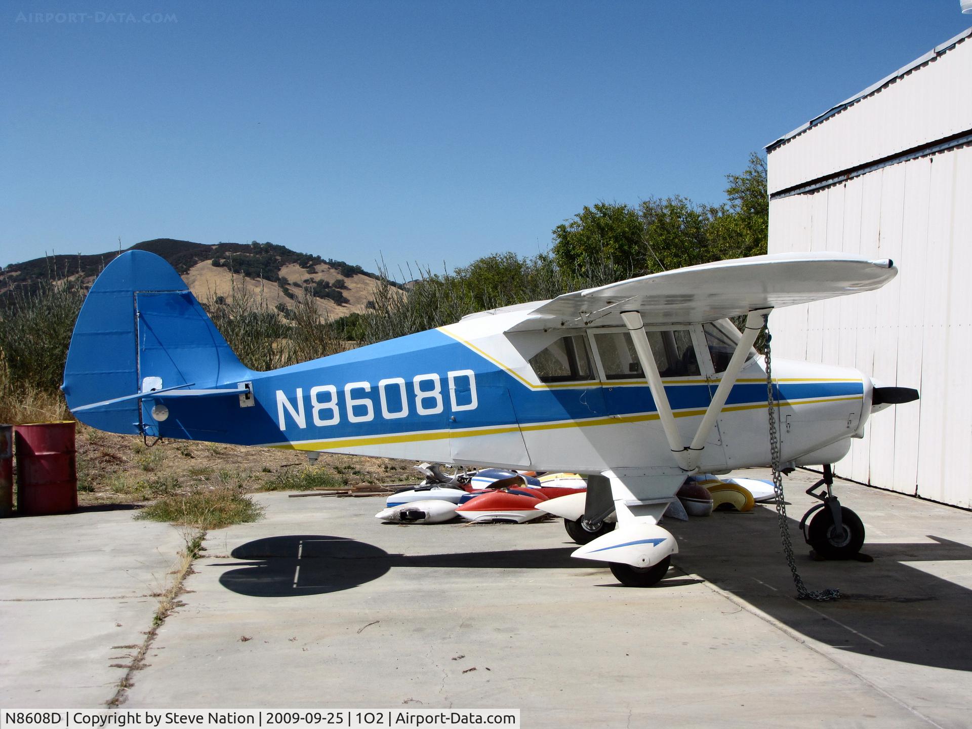 N8608D, 1957 Piper PA-22-160 Tri Pacer C/N 22-5806, Very sharp 1957 Piper PA-22-160 Tri-Pacer @ Lampson Field