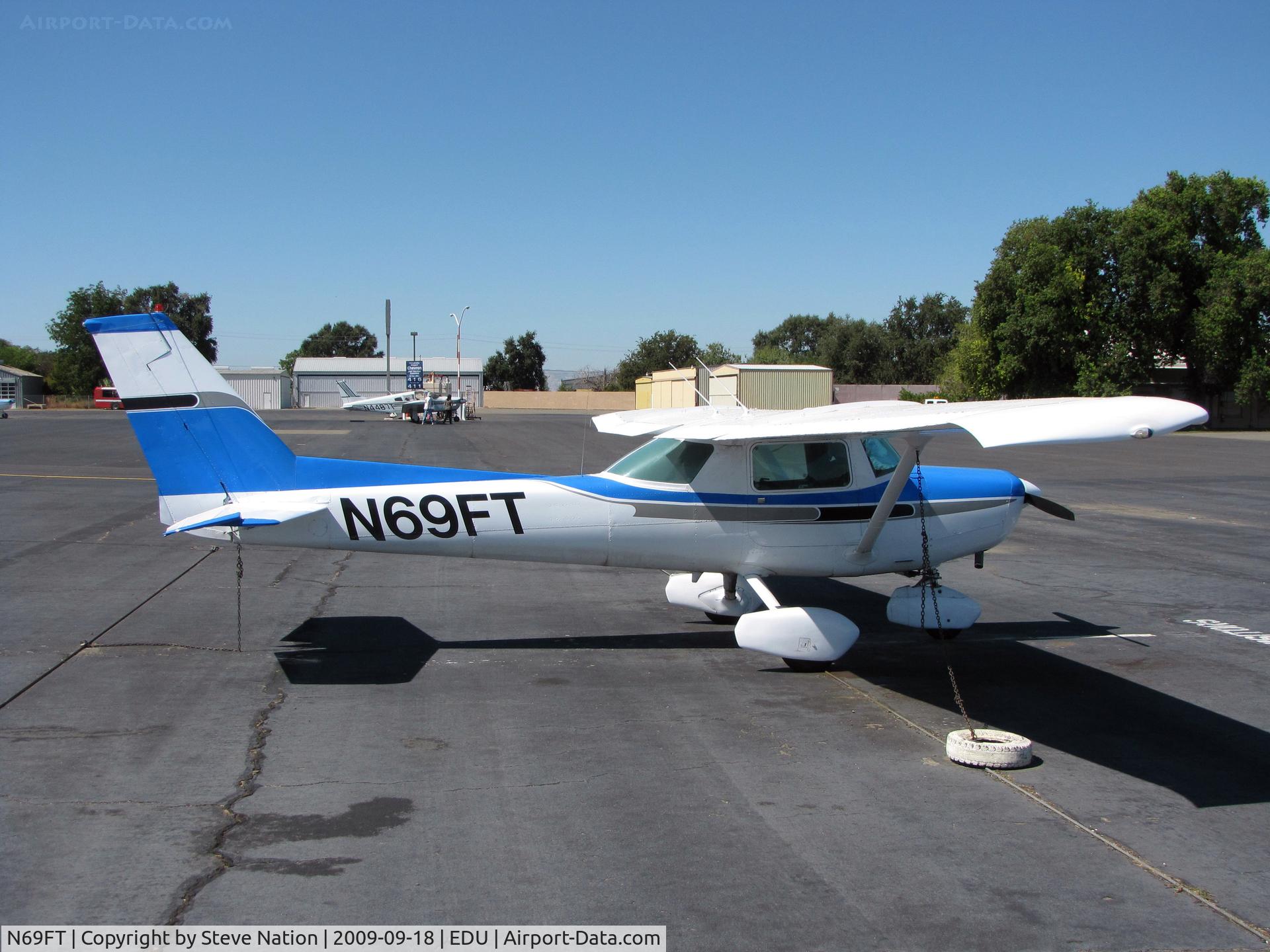 N69FT, 1978 Cessna 152 C/N 15282503, Placerville, CA-based 1978 Cessna 152 in new colors visting University Airport, Davis, CA (to Stratham Aviation, Vacaville, CA then cancelled 2010-01-20 as sold to Brazil)