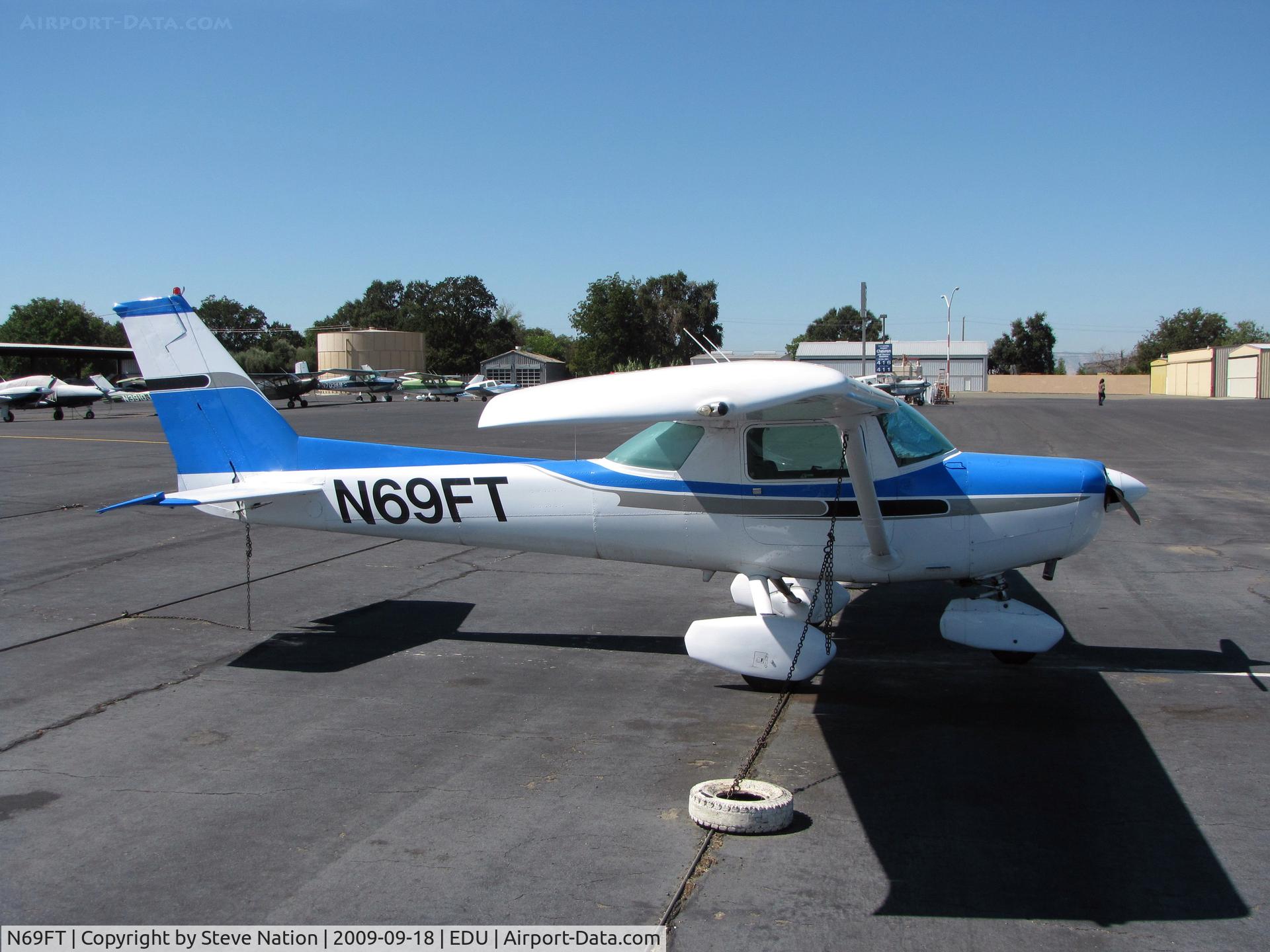 N69FT, 1978 Cessna 152 C/N 15282503, Placerville, CA-based 1978 Cessna 152 in new colors visting University Airport, Davis, CA (to Stratham Aviation, Vacaville, CA then cancelled 2010-01-20 as sold to Brazil)