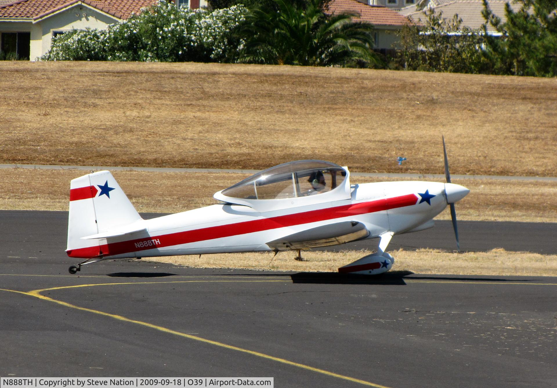 N888TH, Vans RV-4 C/N 2229, 2003 RV-4 taxiing for take-off at Woodland WATTS Airport, CA