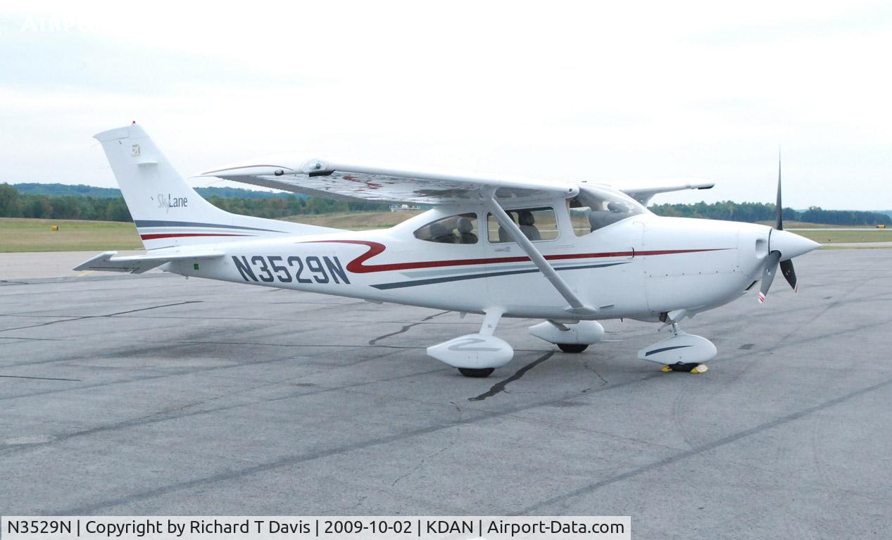 N3529N, 2001 Cessna 182T Skylane C/N 18280981, Cessna 182T in Danville Va.
