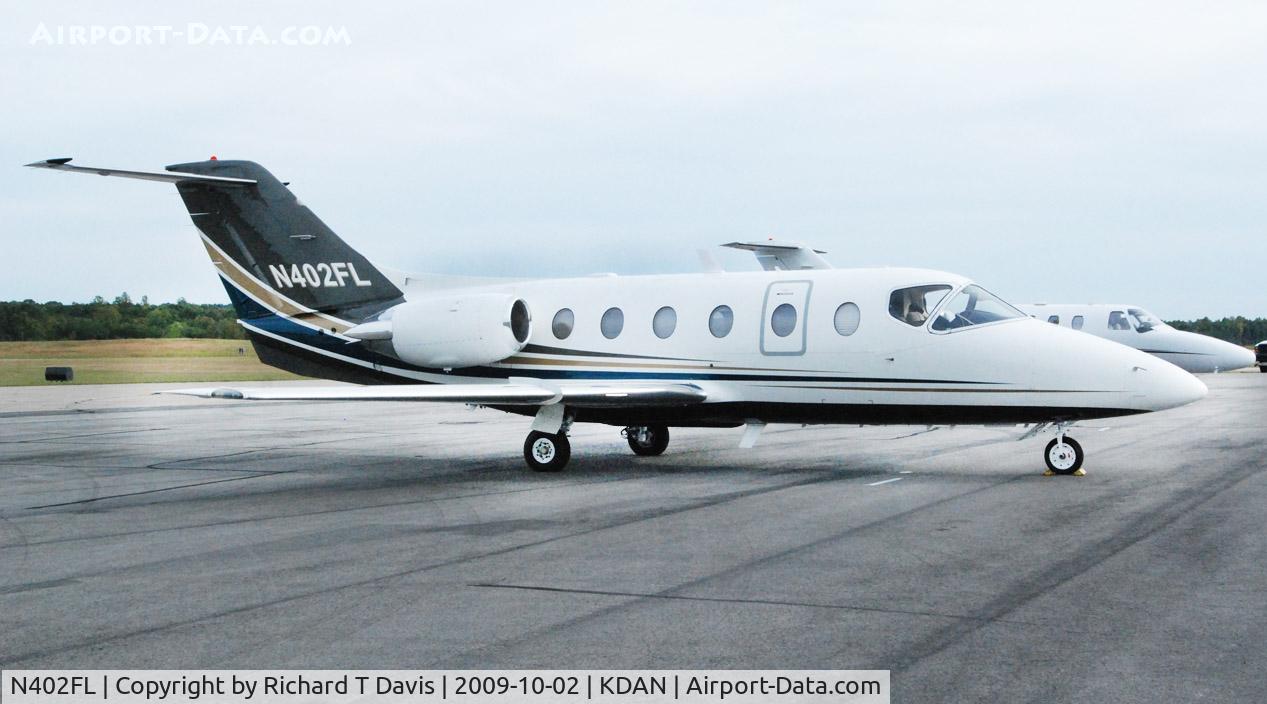 N402FL, 1998 Beech 400A Beechjet C/N RK-201, 1998 Raytheon 400A in Danville Va.