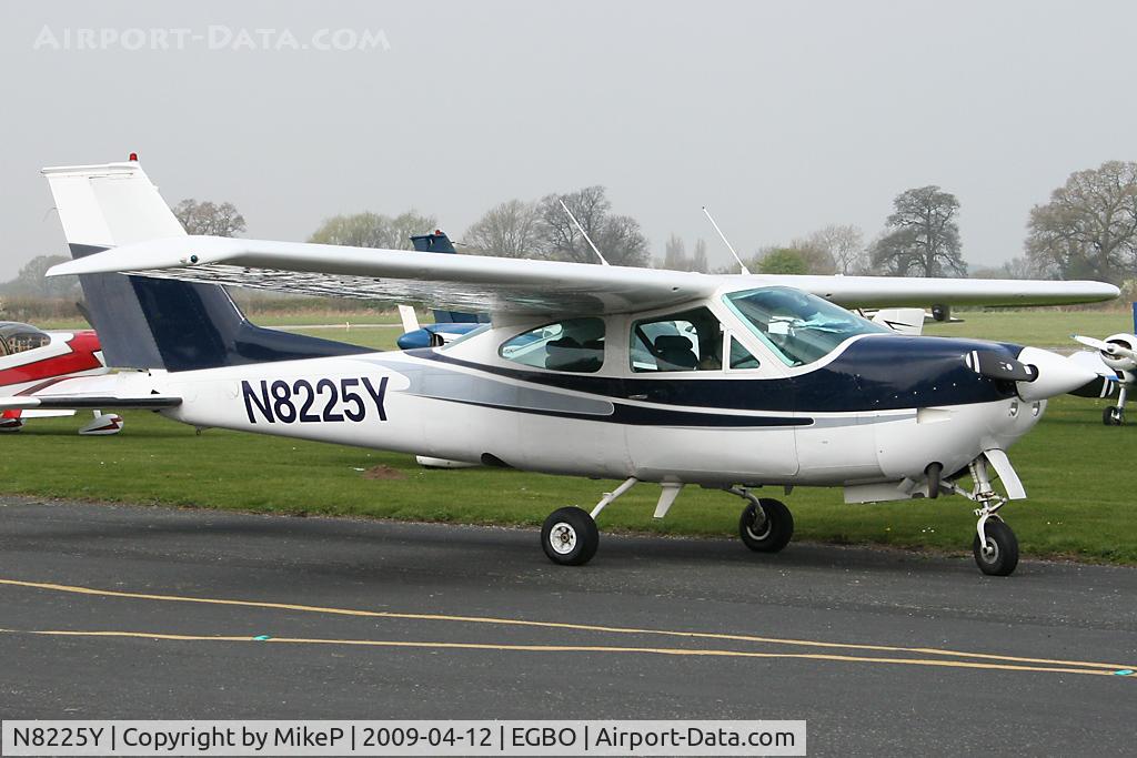 N8225Y, 1977 Cessna 177RG Cardinal C/N 177RG1247, Pictured during the Easter Open Day & Fly-In.