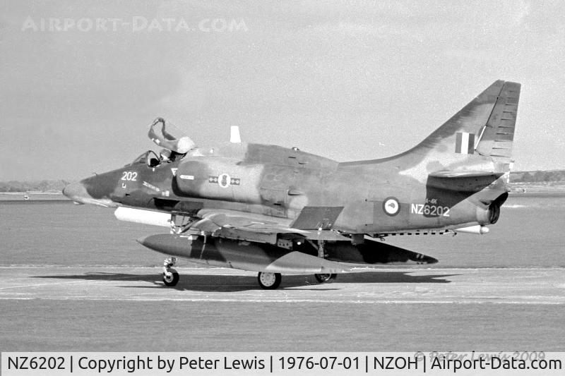 NZ6202, 1970 McDonnell Douglas A-4K Skyhawk C/N 14085, 75 Squadron based at RNZAF Ohakea