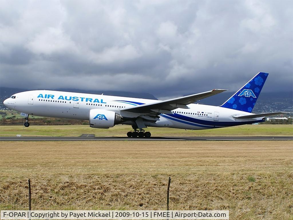 F-OPAR, 1999 Boeing 777-2Q8/ER C/N 29908, With new color scheme