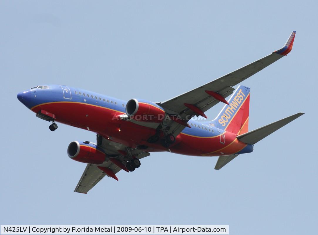 N425LV, 2002 Boeing 737-7H4 C/N 29829, Southwest 737-700