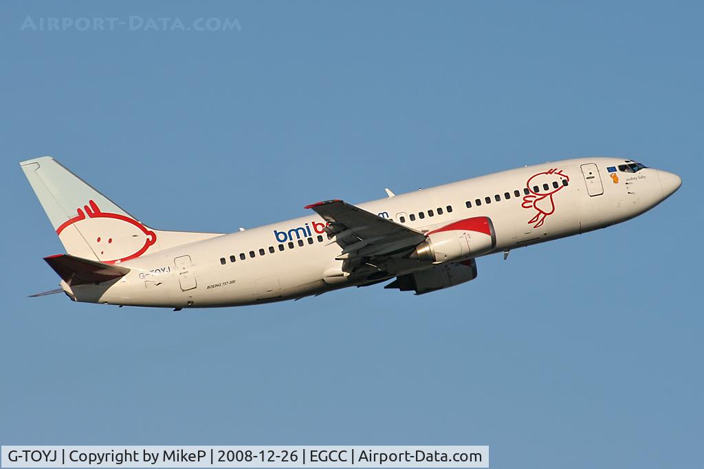 G-TOYJ, 1996 Boeing 737-36M C/N 28332, Boxing Day morning at Manchester.