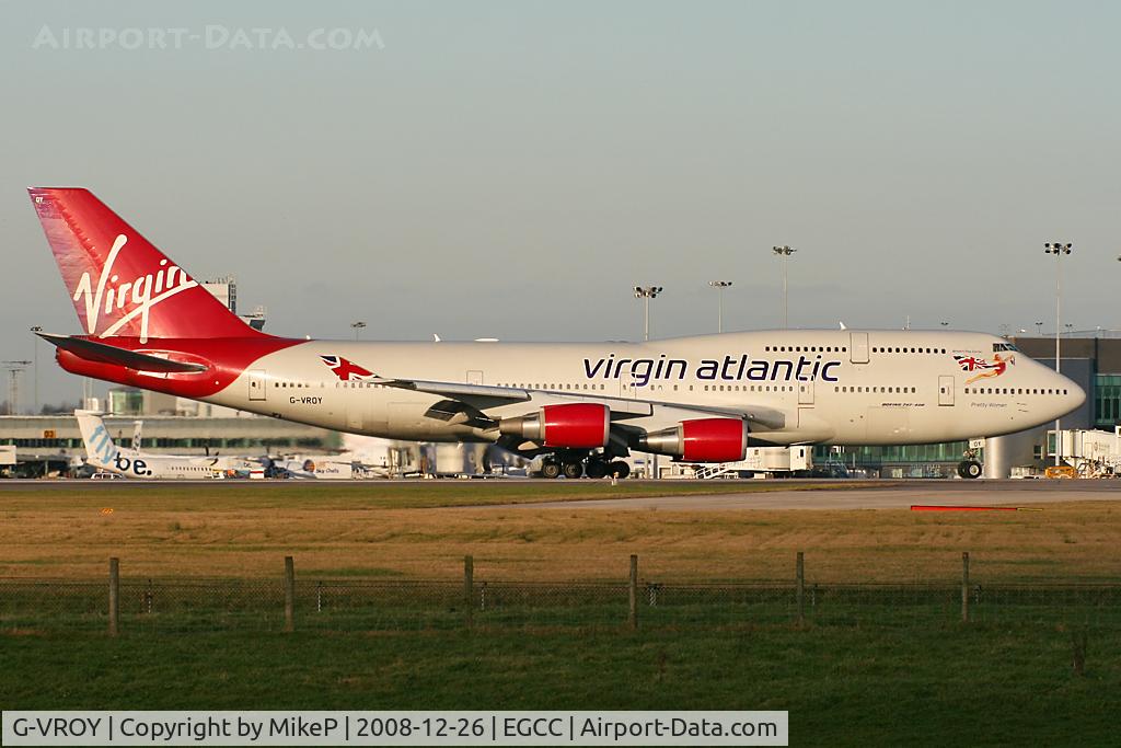 G-VROY, 2001 Boeing 747-443 C/N 32340, Boxing day morning arrival on 05L.