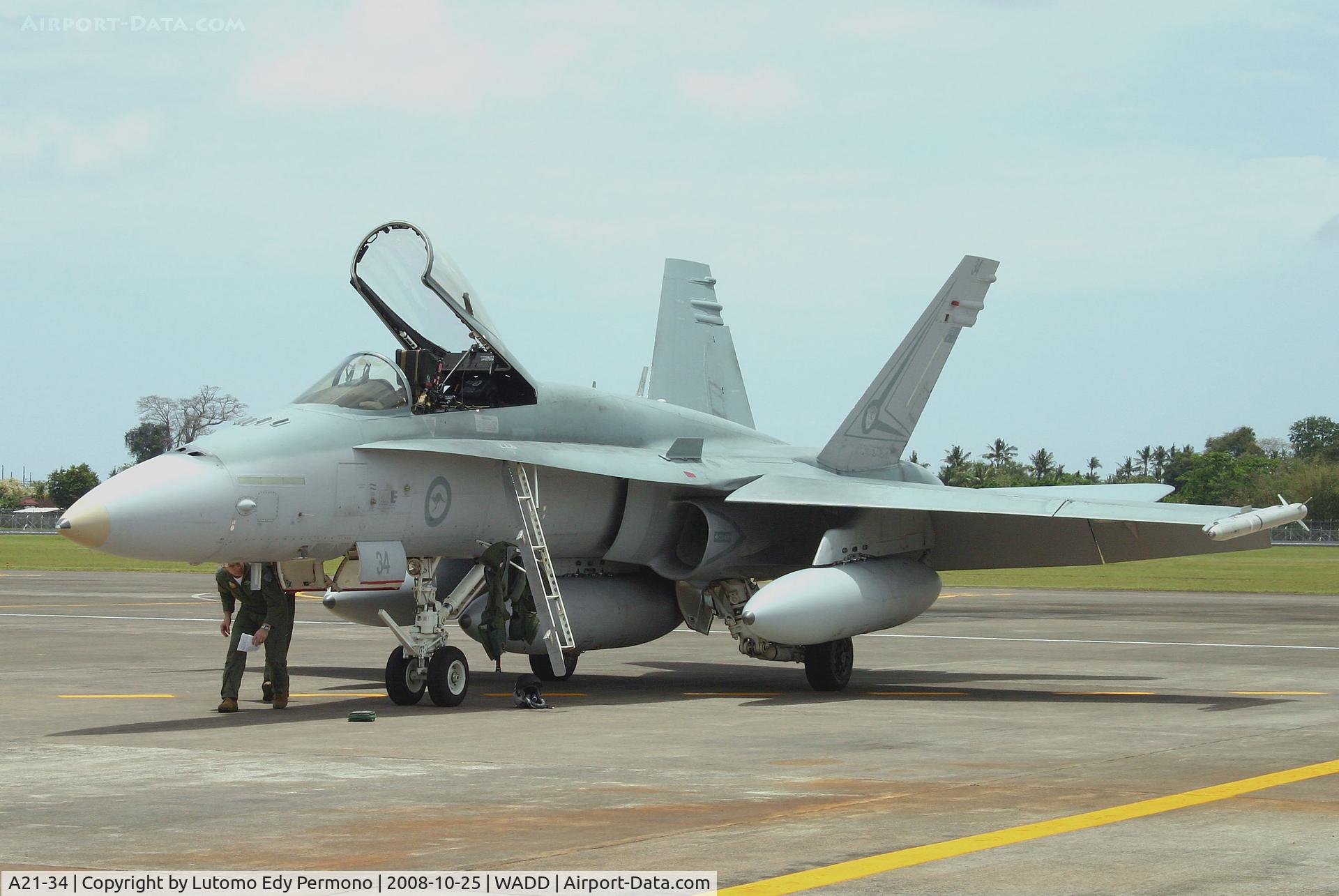 A21-34, 1988 McDonnell Douglas F/A-18A Hornet C/N 0577/AF034, Royal Australian Air Force