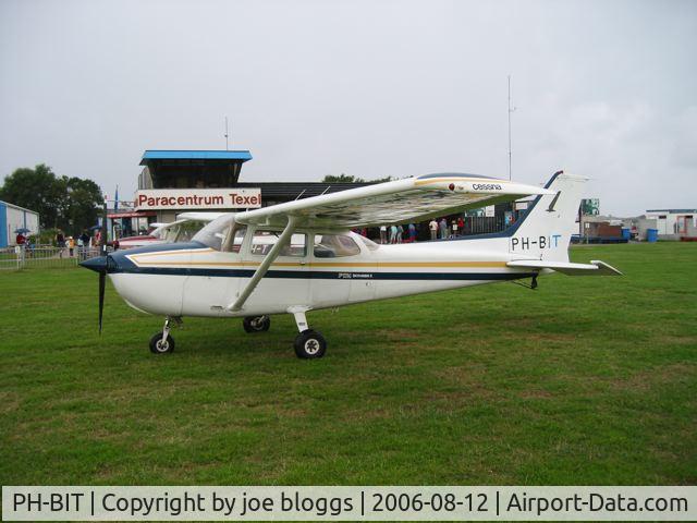 PH-BIT, Reims F172N Skyhawk C/N 1863, Based in Ireland