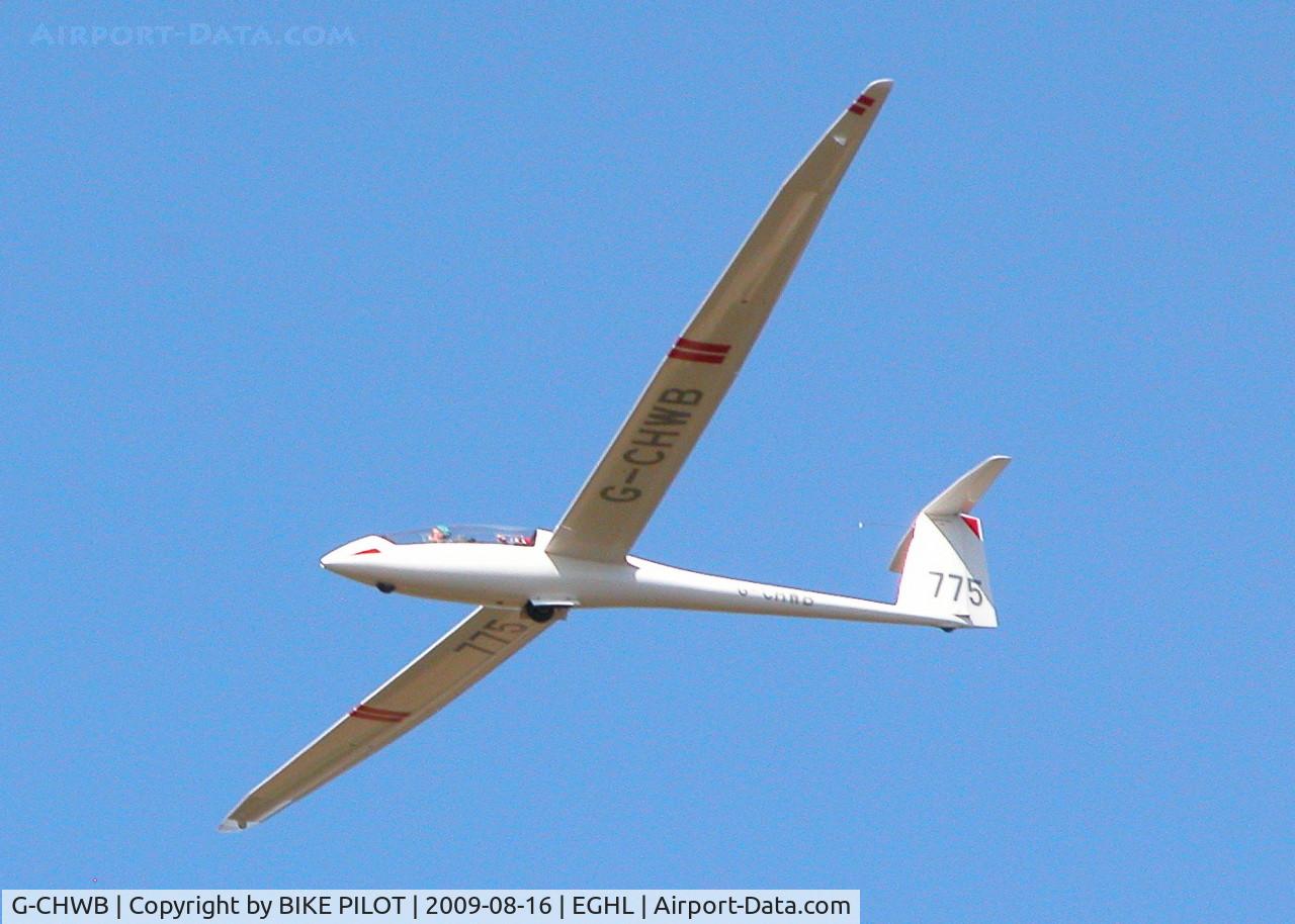 G-CHWB, Schempp-Hirth Duo Discus C/N 84, ON FINALS