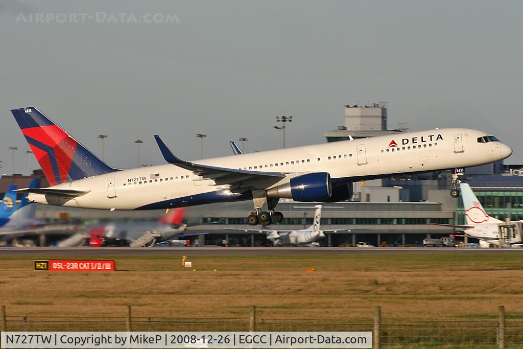 N727TW, 1999 Boeing 757-231 C/N 30340, Boxing Day morning at Manchester.