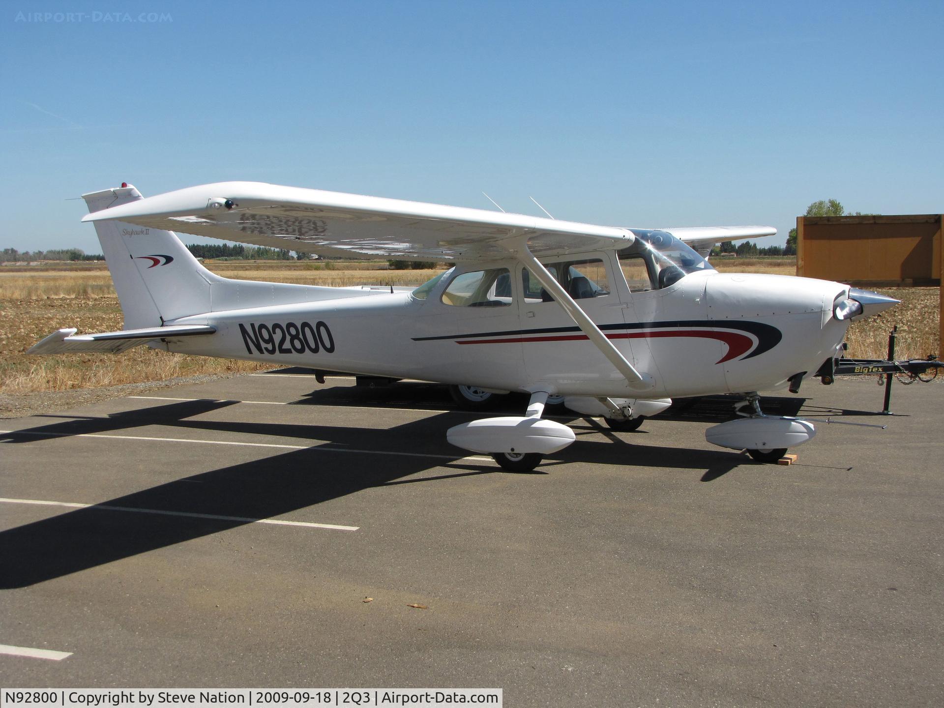 N92800, 1973 Cessna 172M C/N 17261620, 1973 Cessna 172M on ramp awaiting its turn to be disassembled for shipment overseas - Sharman Enterprises, Vacaville, CA (canceled as exported to South Africa Dec 14, 2009)