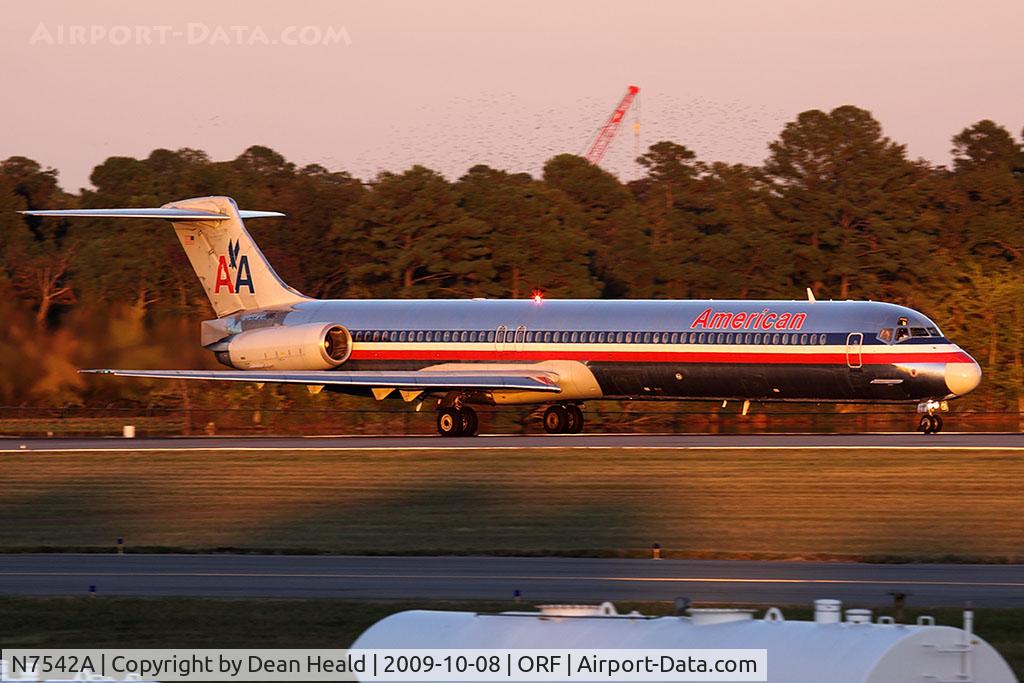 N7542A, 1990 McDonnell Douglas MD-82 (DC-9-82) C/N 49996, American Airlines N7542A (FLT AAL1187) on takeoff roll on RWY 23 enroute to Dallas/Ft Worth Int'l (KDFW) in nice evening light.