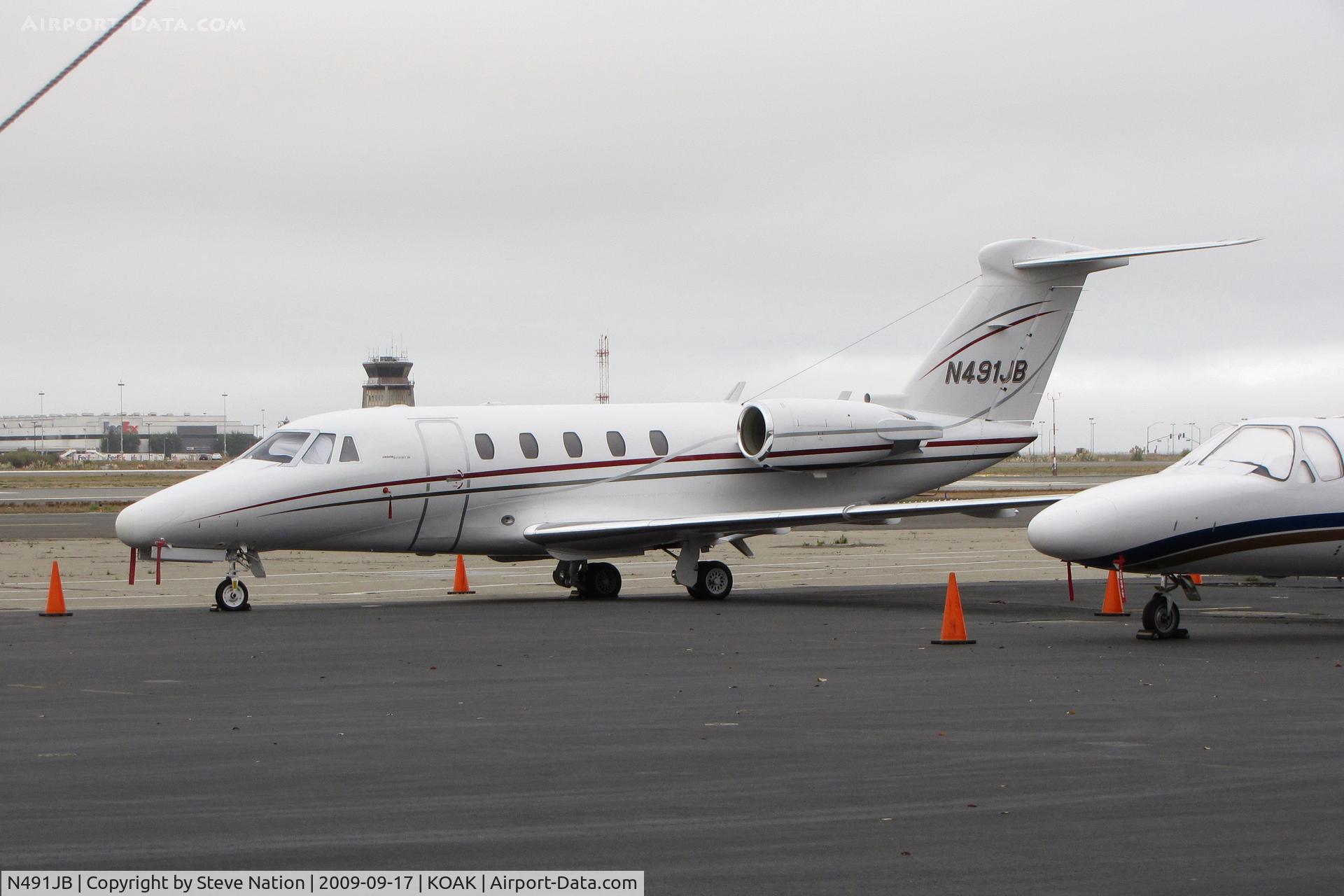 N491JB, 1990 Cessna 650 C/N 650-0182, Quiet shot of North Carolina-based 1990 Cessna 650 on North Field ramp