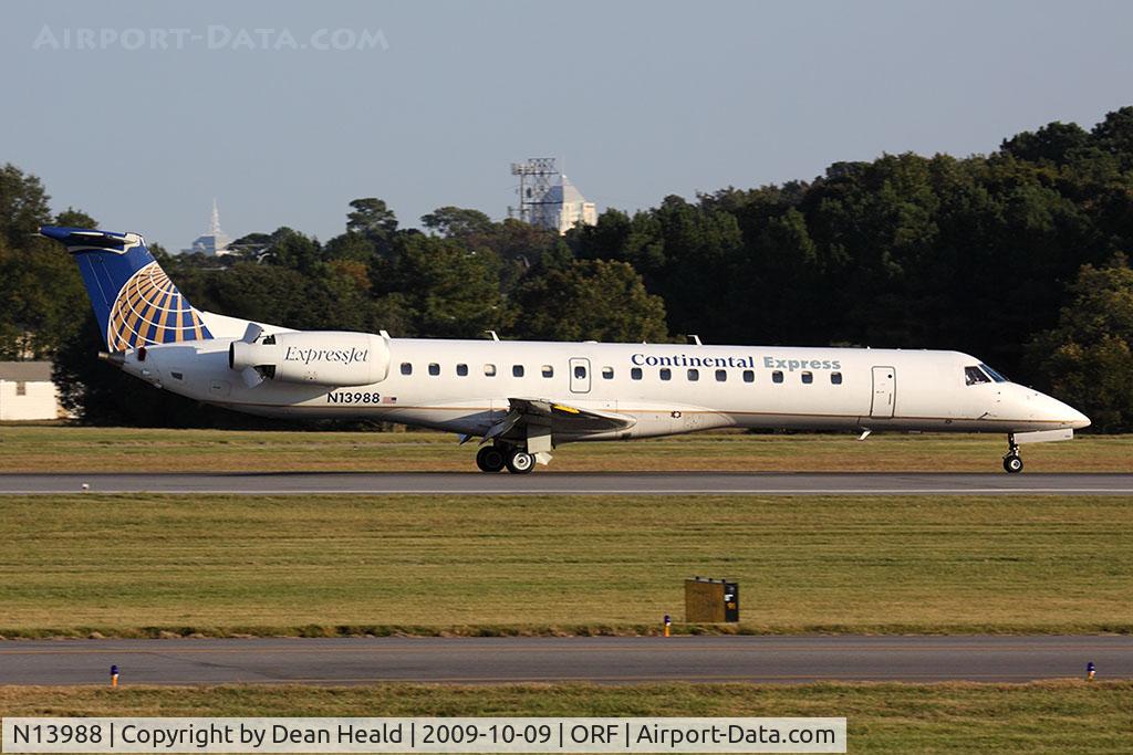 N13988, 2000 Embraer ERJ-145LR (EMB-145LR) C/N 145265, Continental Express (ExpressJet Airlines) N13988 (FLT BTA2441) rolling out on RWY 23 after arrival from Newark Liberty Int'l (KEWR).