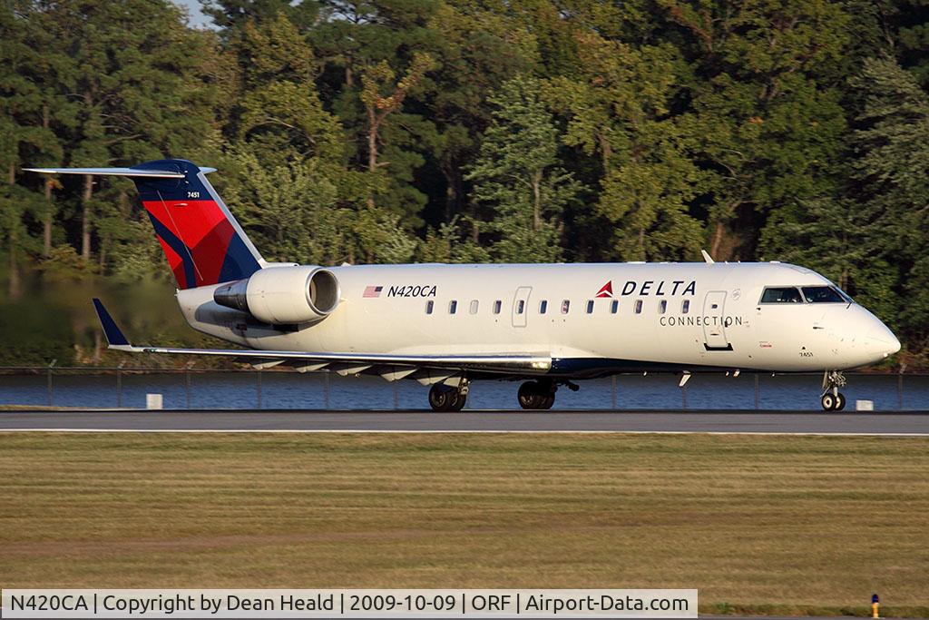 N420CA, 2000 Bombardier CRJ-100ER (CL-600-2B19) C/N 7451, Delta Connection (Comair) N420CA (FLT COM561) on takeoff roll on RWY 23 enroute to John F Kennedy Int'l (KJFK).
