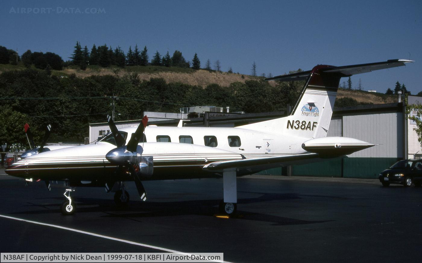 N38AF, 1985 Piper PA-42-1000 Cheyenne 400LS C/N 42-5527029, KBFI