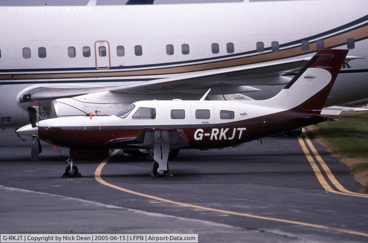 G-RKJT, 2001 Piper PA-46-500TP Malibu Meridian C/N 4697111, LFPB