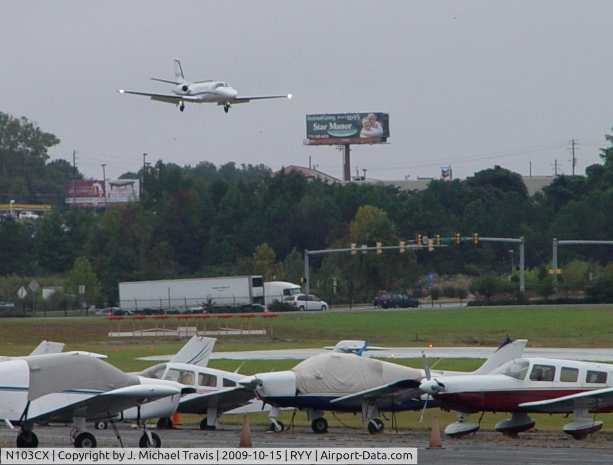 N103CX, 1998 Cessna 550 Citation Bravo C/N 550-0856, N103CX landing at KRYY