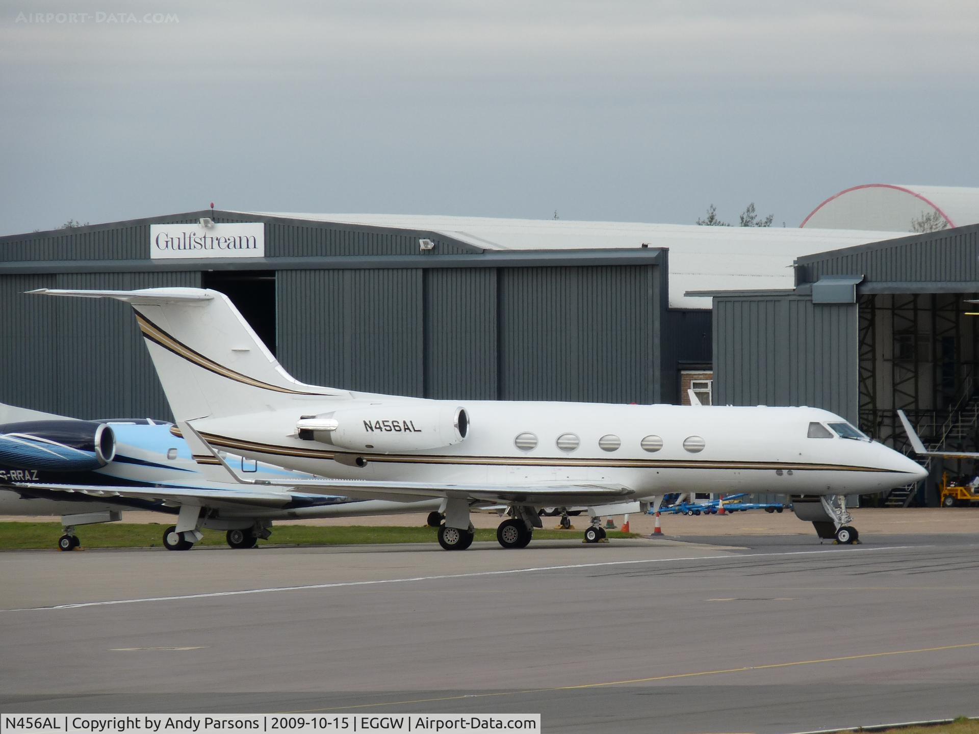 N456AL, 1983 Gulfstream American G-1159A Gulfstream III C/N 405, Visiting Luton