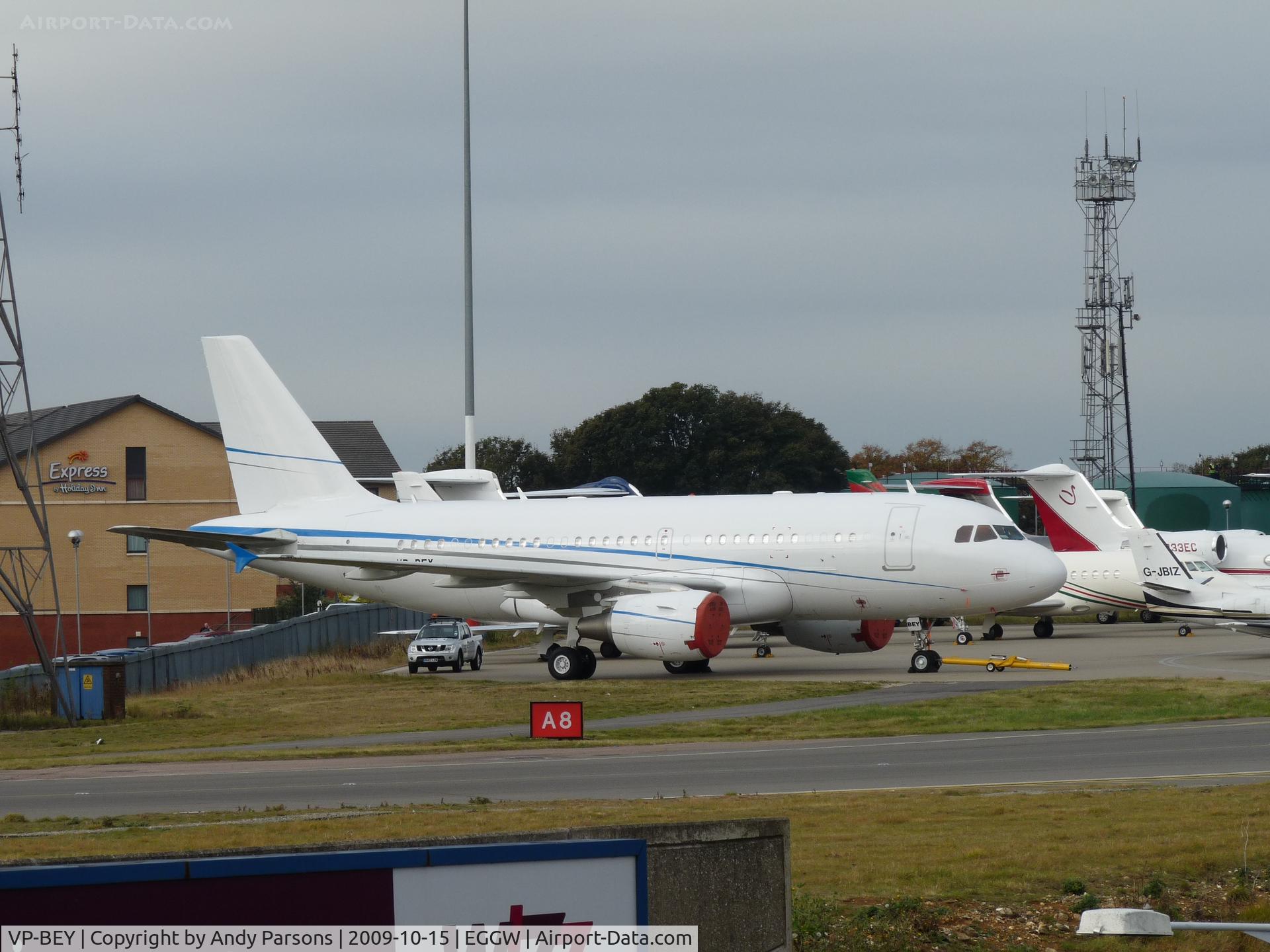VP-BEY, 2006 Airbus A319-115CJ C/N 2675, In a new colour scheme Oct 2009