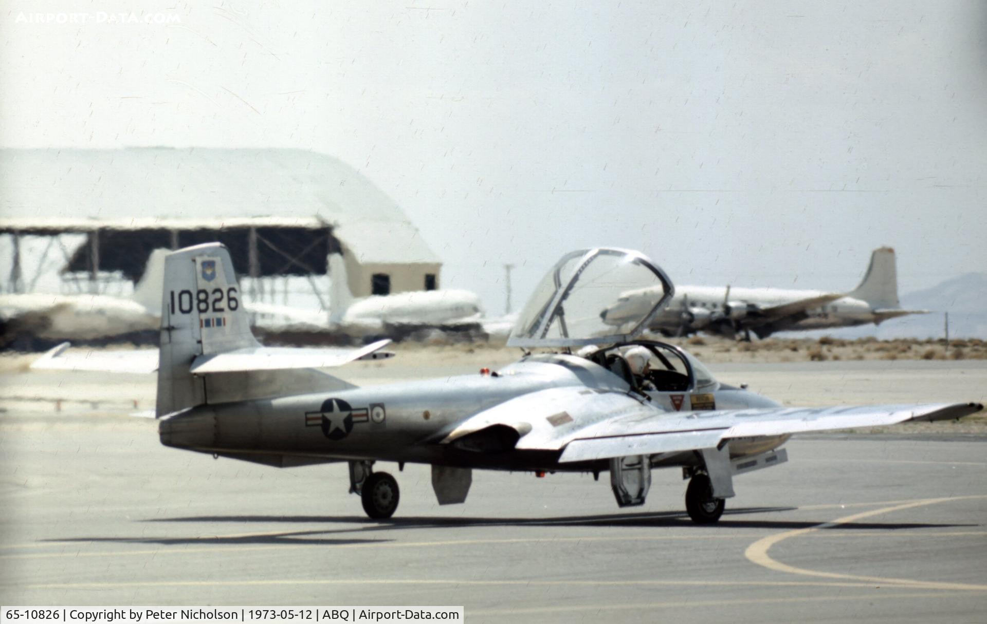 65-10826, 1965 Cessna T-37B Tweety Bird C/N 40905, Cessna T-37B taxying to the active runway at Albuquerque in May 1973.