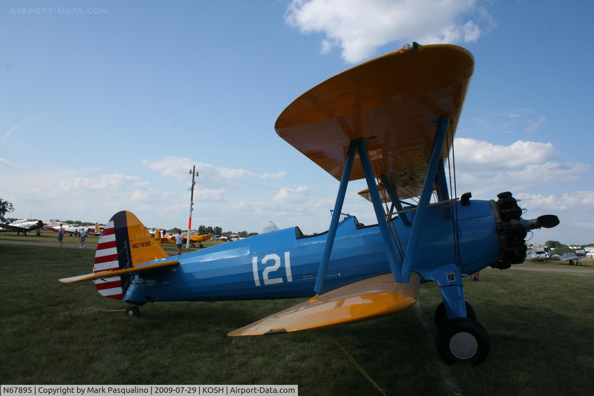 N67895, 1943 Boeing E75 C/N 75-7593, Stearman