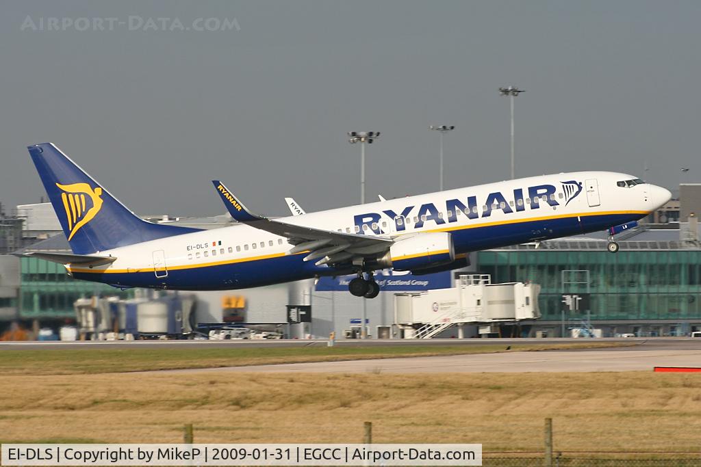 EI-DLS, 2006 Boeing 737-8AS C/N 33621, Climbing away from Runway 05L.