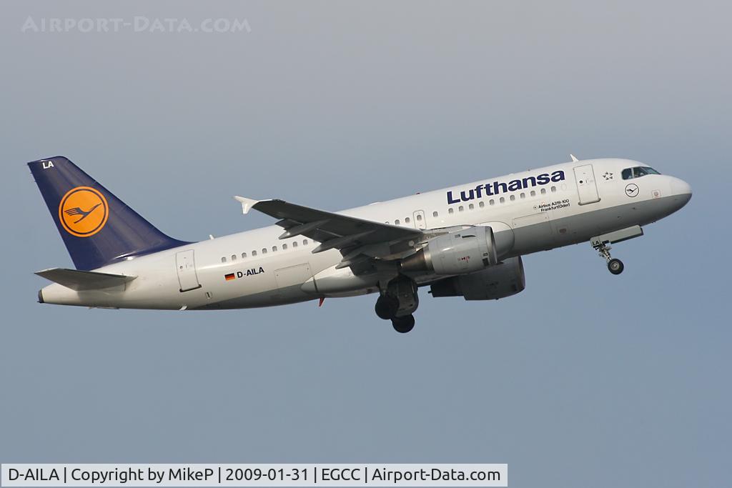 D-AILA, 1996 Airbus A319-114 C/N 609, Departing from Runway 05L.