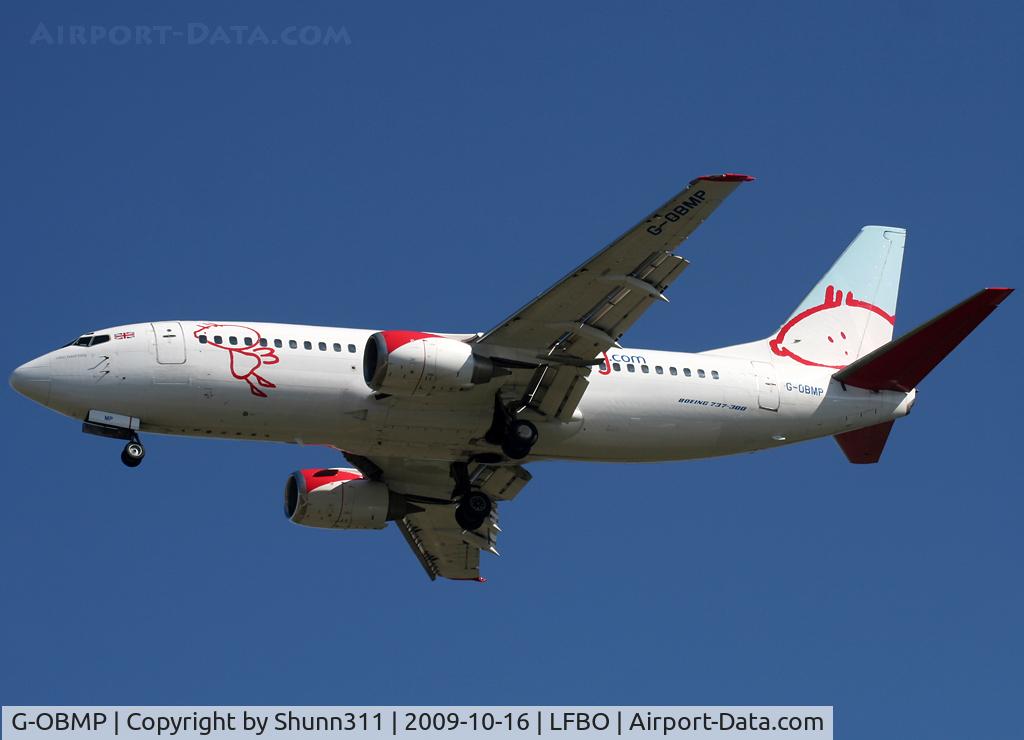 G-OBMP, 1992 Boeing 737-3Q8 C/N 24963, Landing rwy 32L