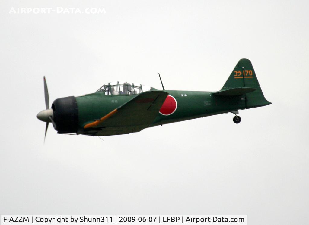 F-AZZM, 2000 North American AT-6B Texan C/N SA-32, On demo during LFBP Airshow 2009