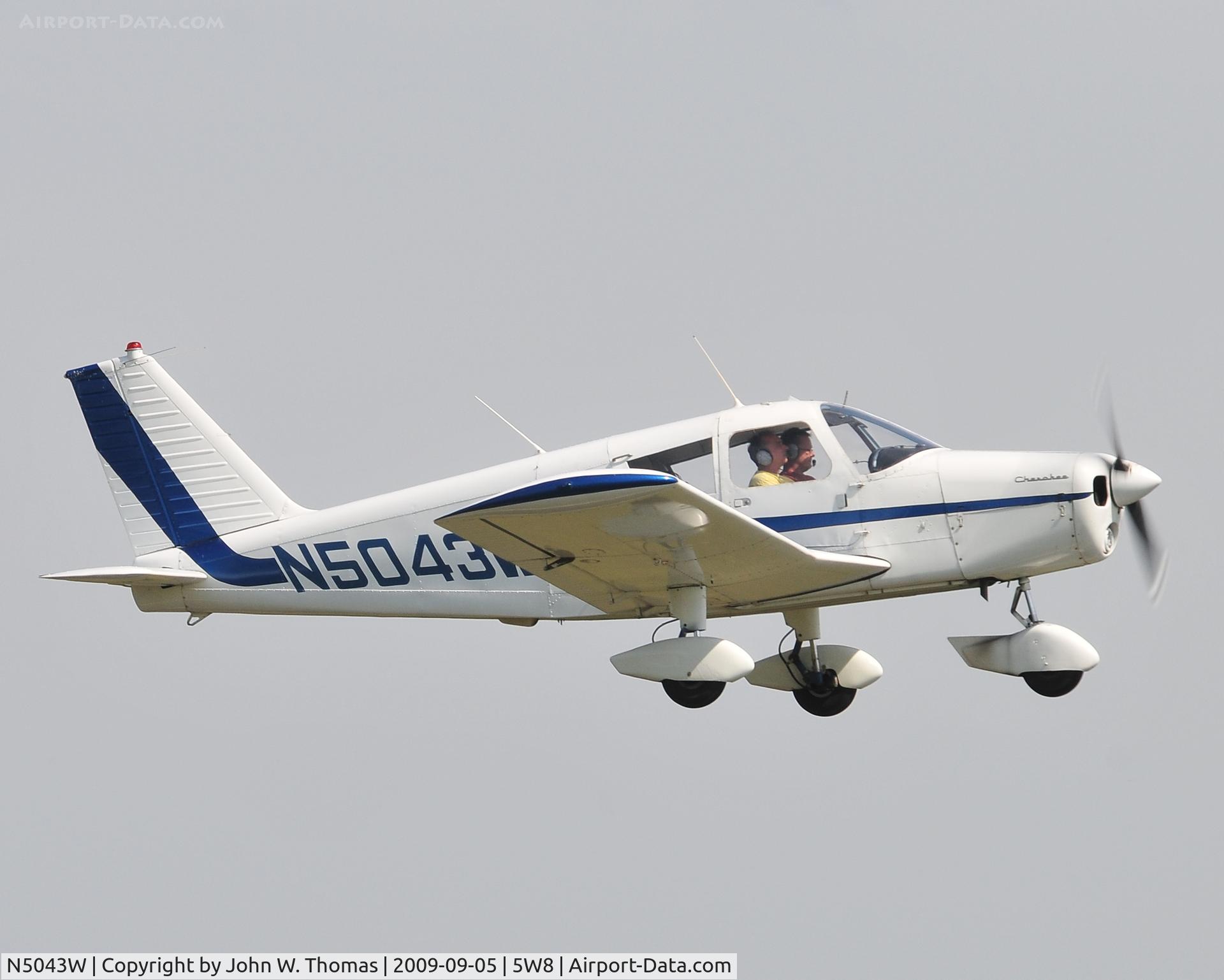 N5043W, 1961 Piper PA-28-160 Cherokee C/N 28-45, Departing runway 22