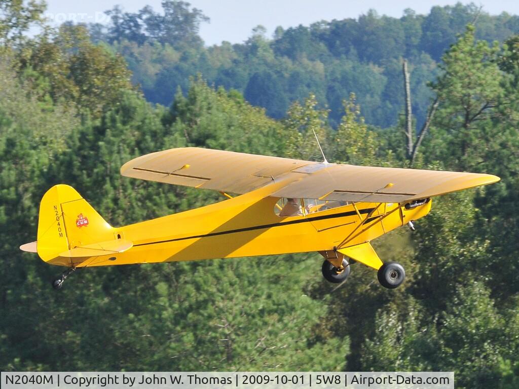 N2040M, 1946 Piper J3C-65 Cub Cub C/N 20808, Departing runway 22
