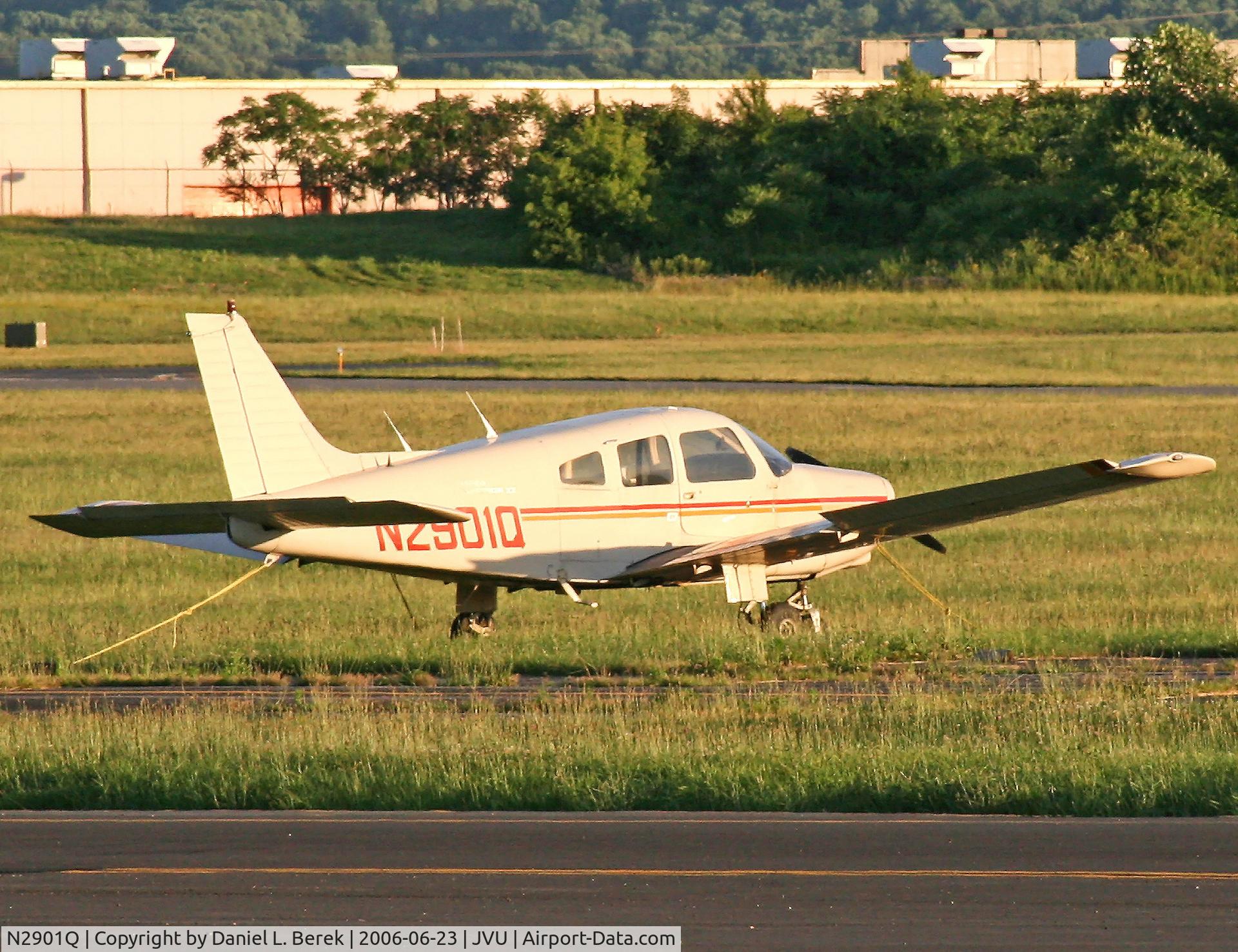 N2901Q, Piper PA-28-161 C/N 28-7916528, A lone Piper Warrior looks out into the setting sun.