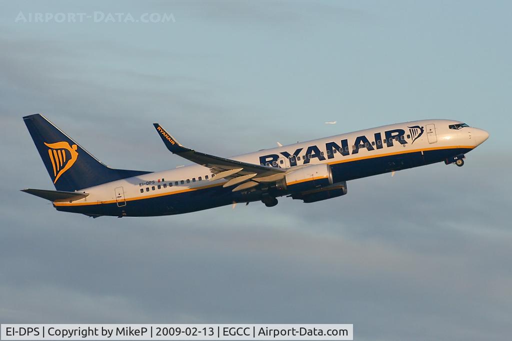 EI-DPS, 2007 Boeing 737-8AS C/N 33641, Climbing away from Runway 05L.