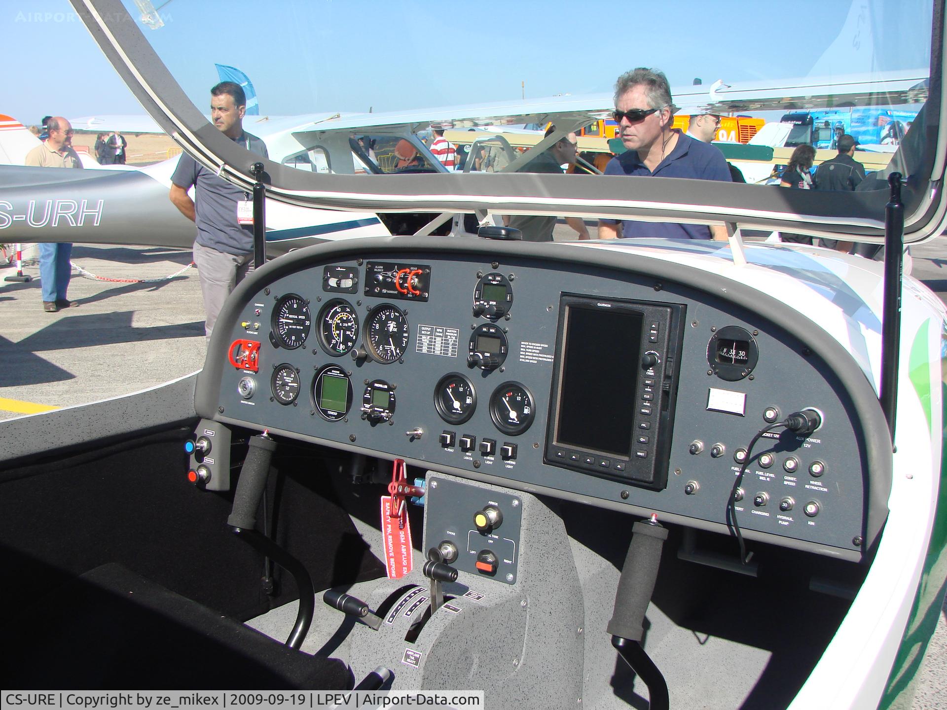 CS-URE, Aveko VL-3 Sprint C/N Not found CS-URE, a VL3 at EVORA during PAS09