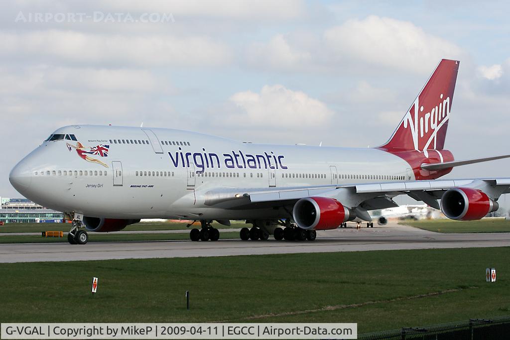 G-VGAL, 2001 Boeing 747-443 C/N 32337, About to depart for Trans-Atlantic sun.