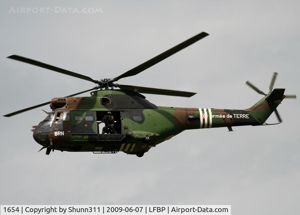 1654, Aérospatiale SA-330B Puma C/N 1654, During the show at the LFBP Open Day 2009