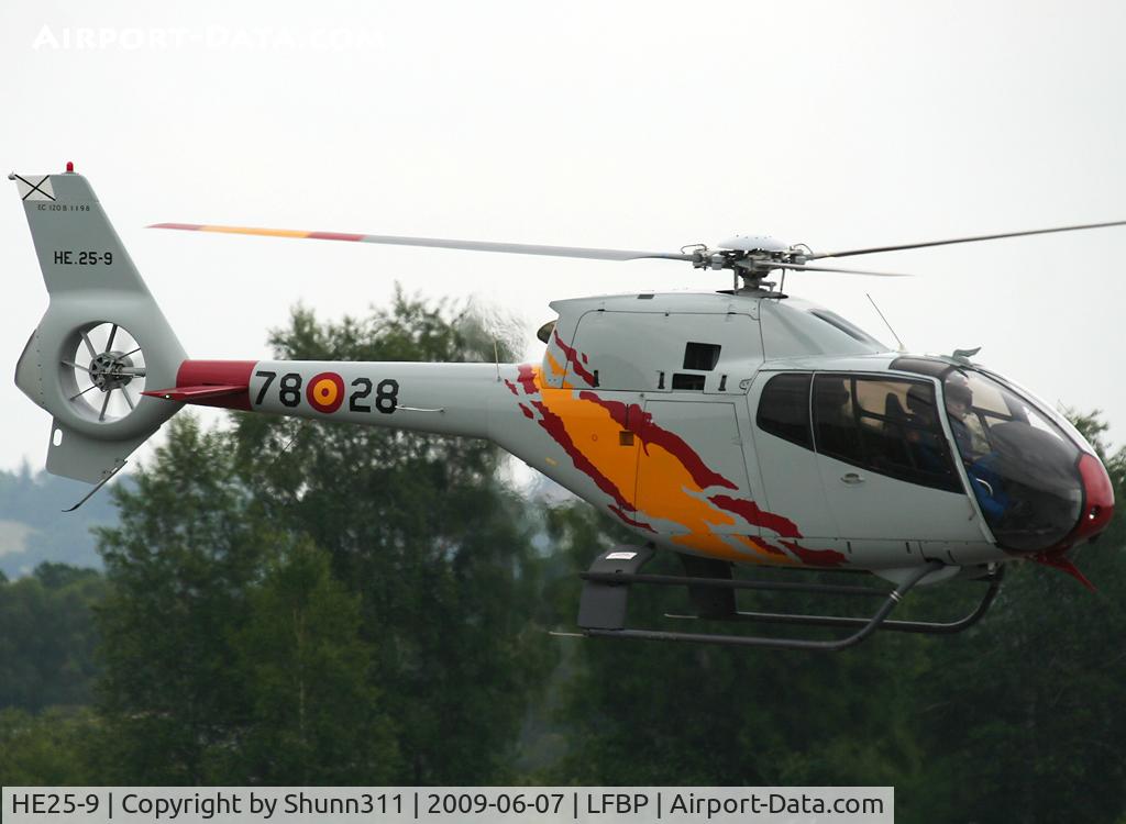 HE25-9, Eurocopter EC-120B Colibri C/N 1198, Arriving from Cazaux AFB...