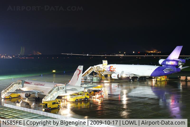 N585FE, 1992 McDonnell Douglas MD-11F C/N 48481, Md-11F and Tunisair A320-211