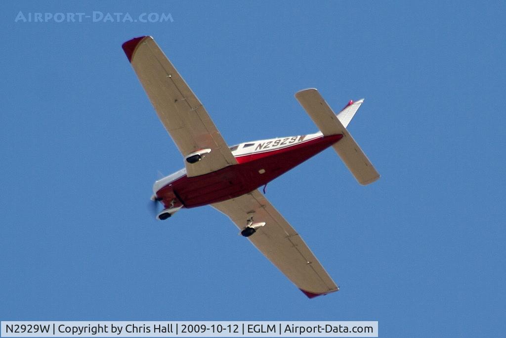 N2929W, 1974 Piper PA-28-151 Cherokee Warrior C/N 28-7415457, in the circuit above White Waltham