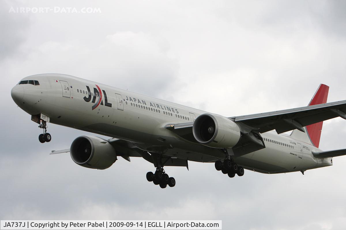 JA737J, 2007 Boeing 777-346/ER C/N 36126, LHR
