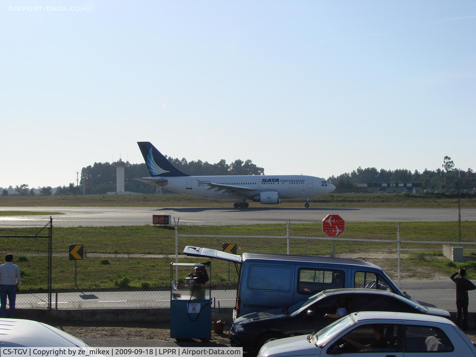 CS-TGV, 1992 Airbus A310-304 C/N 651, VERY LOAD take off , almost in end off runway he push the plane...