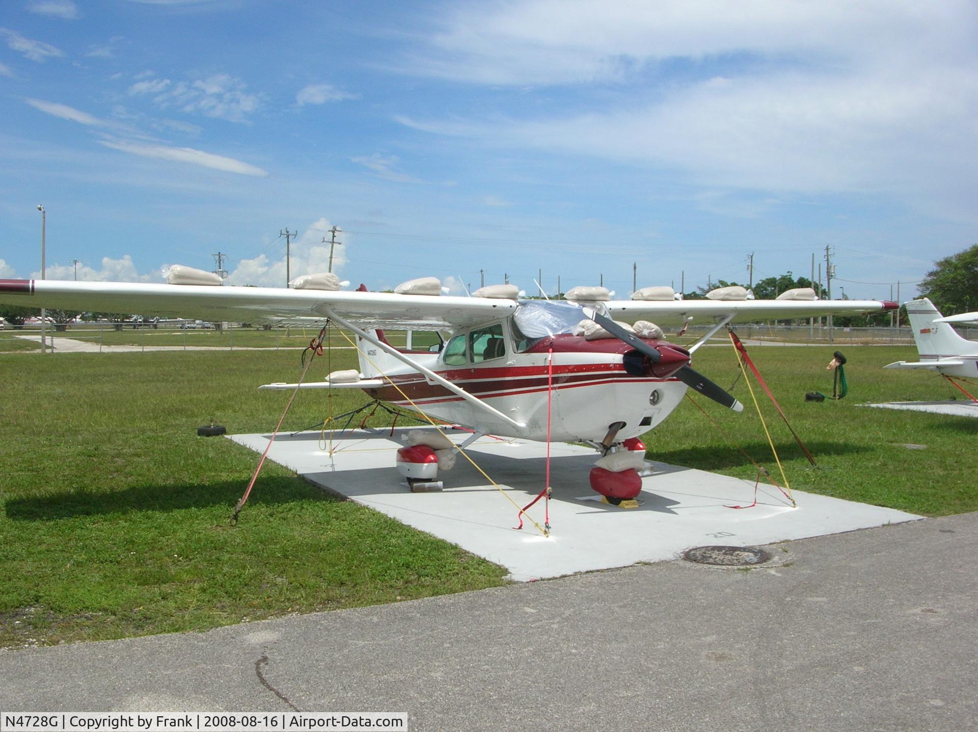N4728G, Cessna 172N C/N 17273333, sunny day in FL