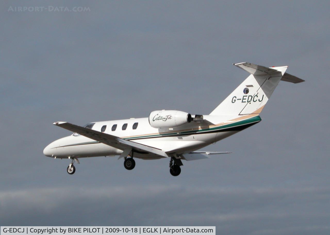 G-EDCJ, 1995 Cessna 525 CitationJet CJ1 C/N 525-0105,  CESSNA 525 ABOUT TO ARRIVE ON RWY 25 OPERATED BY SYNERGY AVIATION